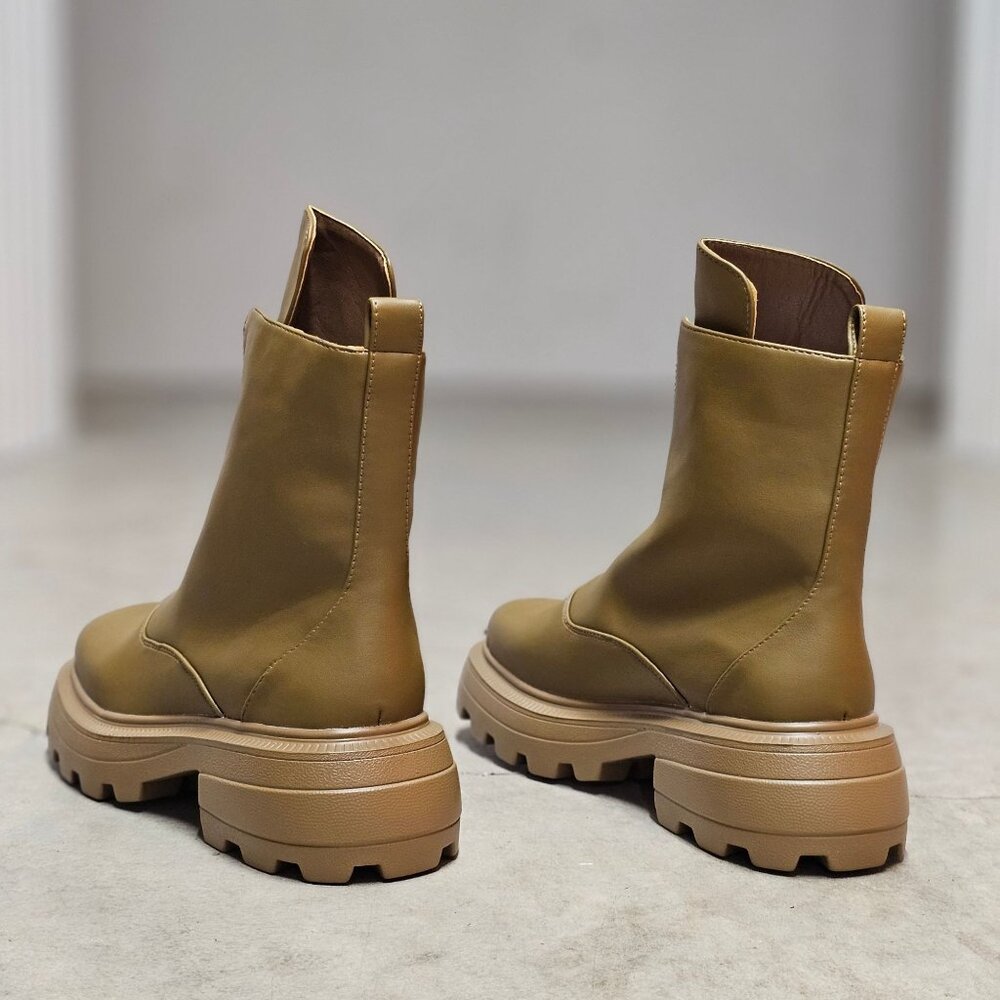 Chunky Sole Olive Green Leather Ankle Boots With Front Zipper And Lug Outsole Fo - Picture 5 of 8